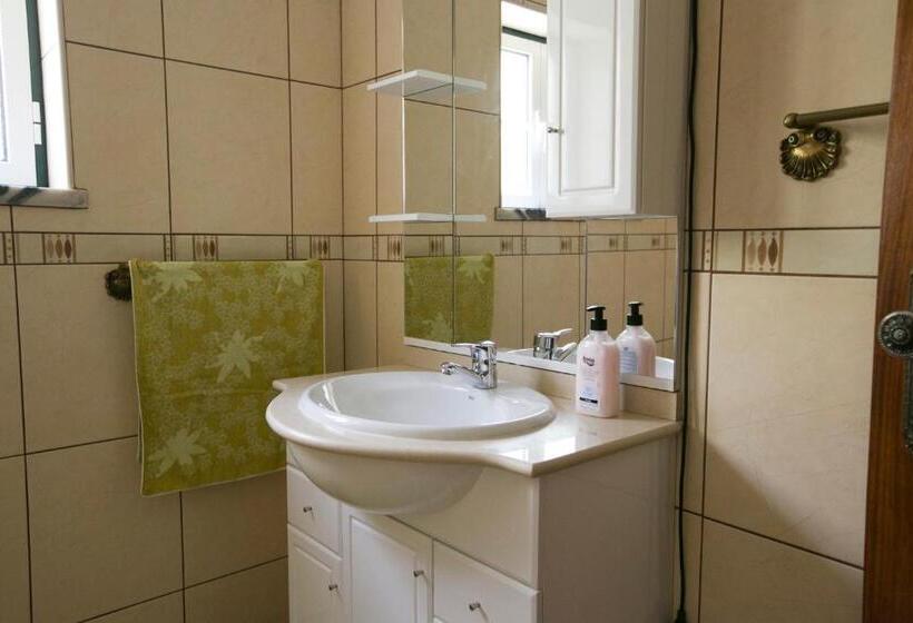 Отель Tapada Da Beirã