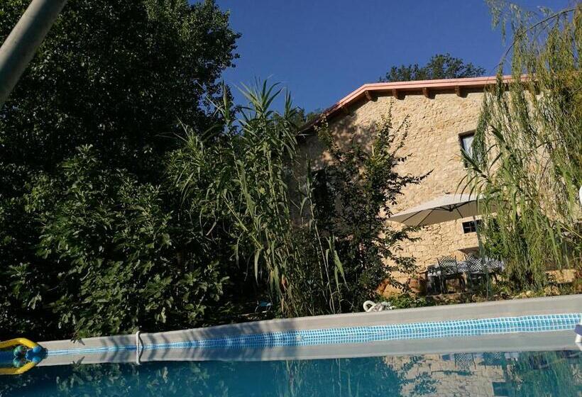 בית מלון כפרי Tenuta Castelli