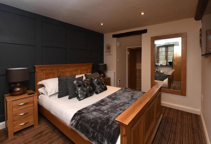 Отель Ye Olde Punchbowl Country Inn & Gardens