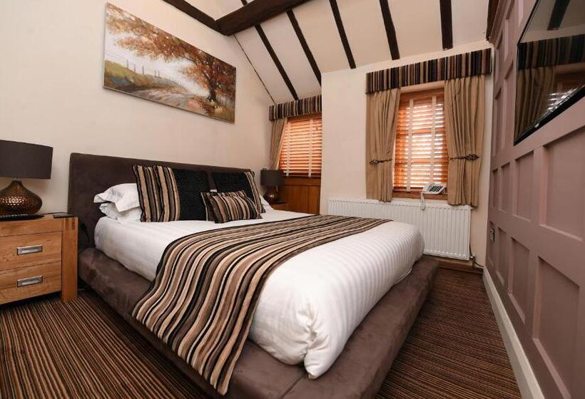 Отель Ye Olde Punchbowl Country Inn & Gardens