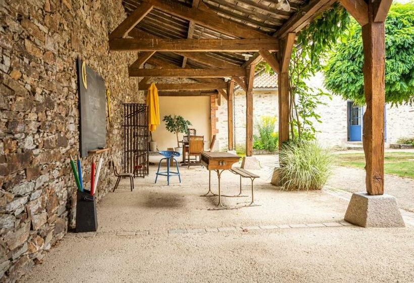 Le Domaine Des Ecoliers B&b