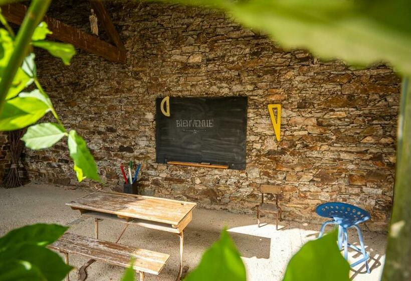 Le Domaine Des Ecoliers B&b