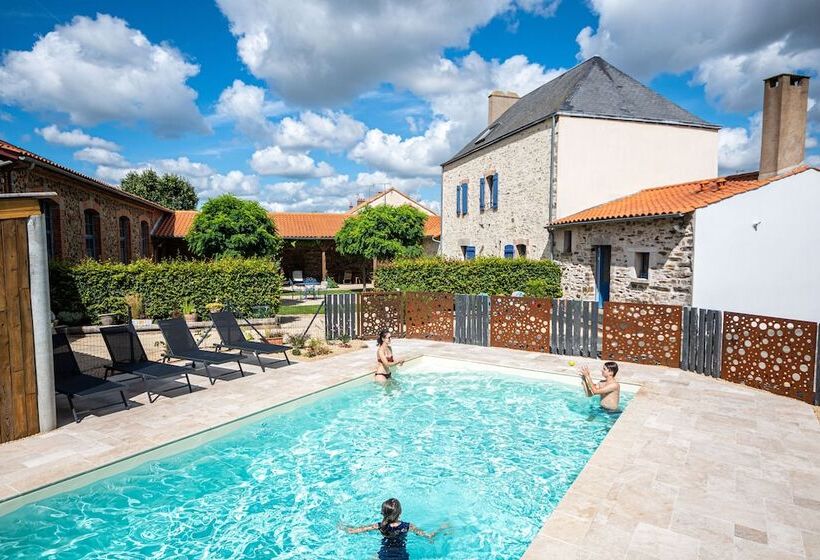 Le Domaine Des Ecoliers B&b