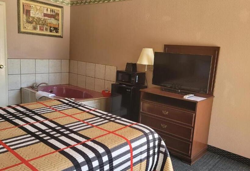 汽车旅馆  Benbrook Inn & Suites