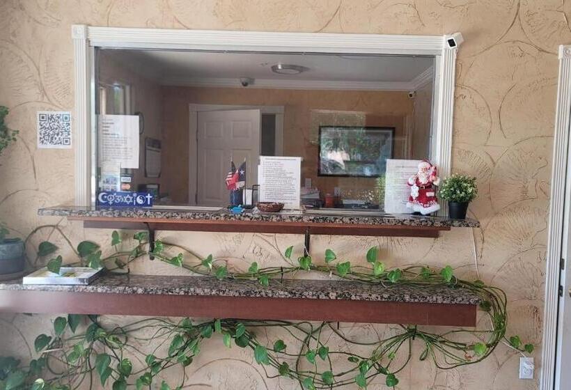 汽车旅馆  Benbrook Inn & Suites