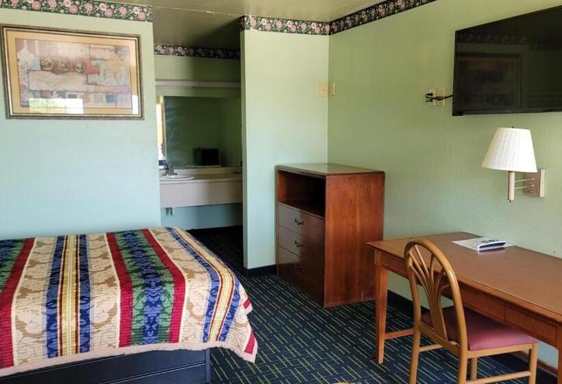 汽车旅馆  Benbrook Inn & Suites