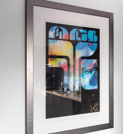 펜션 144 Lower Cheltenham Place