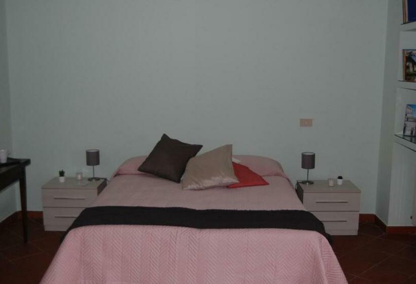 膳宿费 Affittacamere Loretta