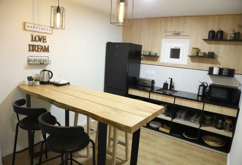 膳宿费 Aires Do Umia