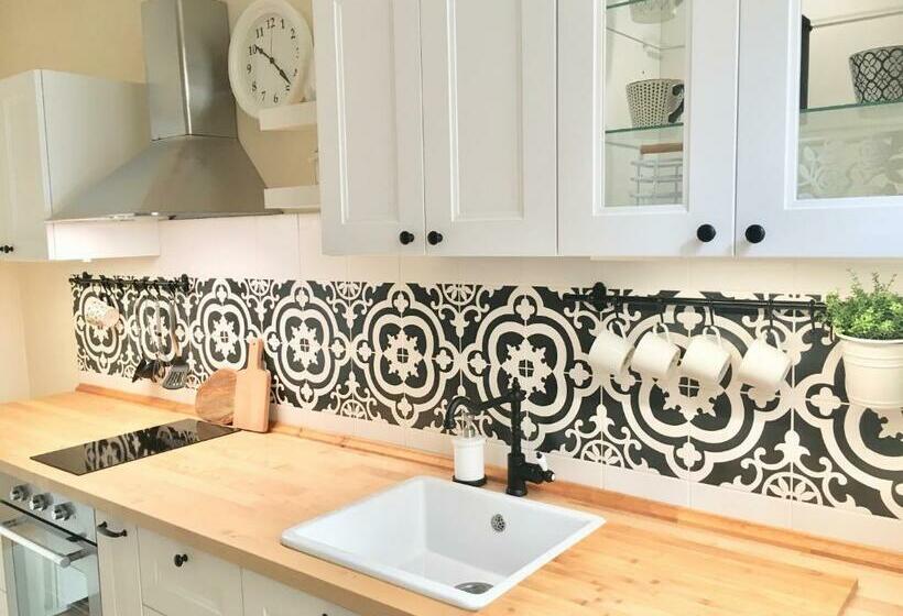 פנסיון Alessia House