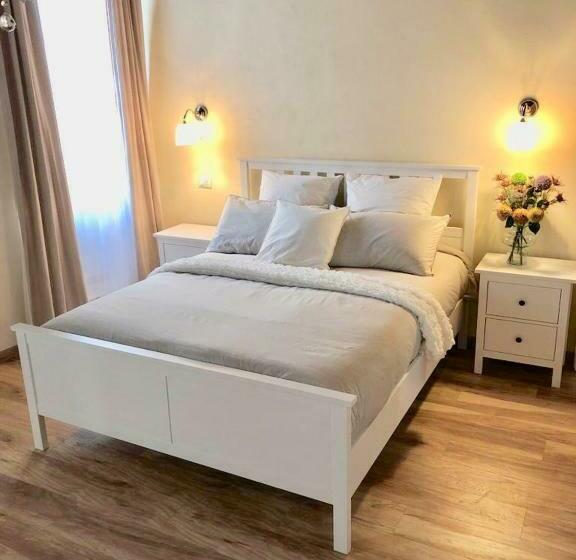 פנסיון Alessia House