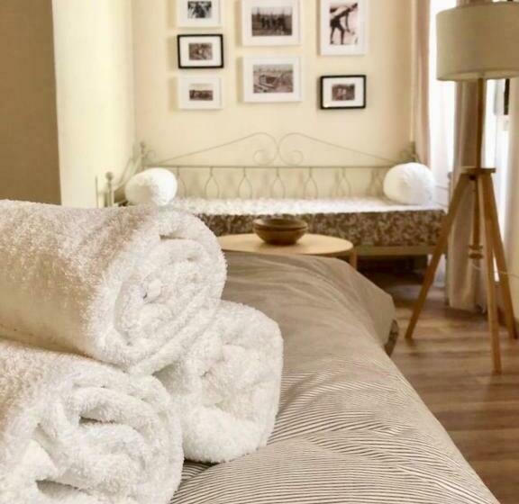 פנסיון Alessia House