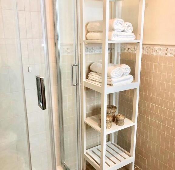 פנסיון Alessia House