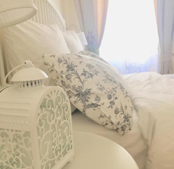 פנסיון Alessia House