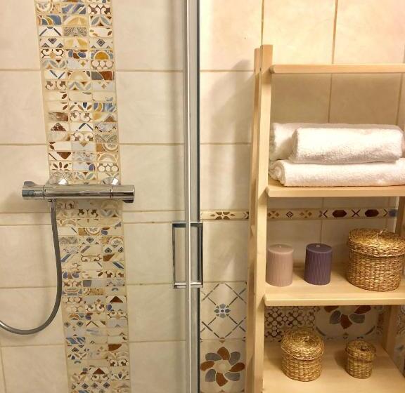 פנסיון Alessia House