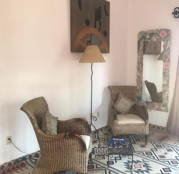 بنسيون Casa Jardín Del Tuito