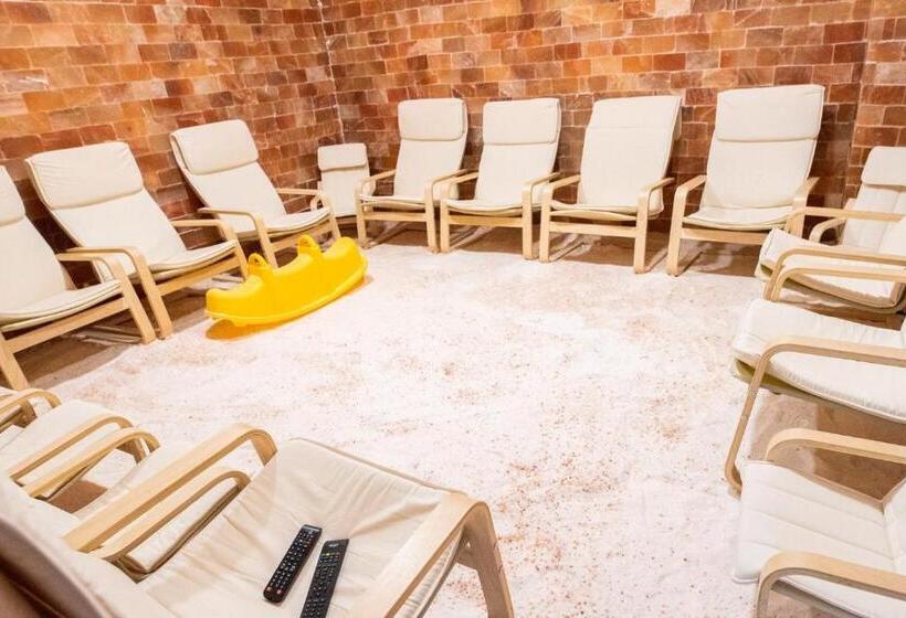 פנסיון Complex Noblesse