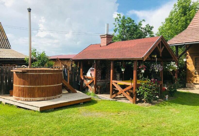 بنسيون Emília Vendégház