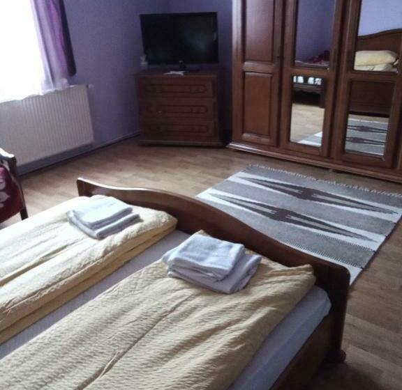 Пансион Emília Vendégház