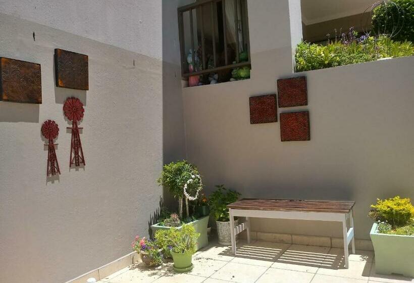 بنسيون Froggy Bay Is The Best All The Way!