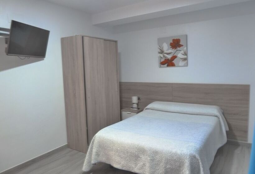 펜션 Hostal Casa Fermina  A 2 Horas De Las Pistas De Esquí