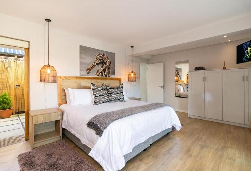 بنسيون In Toto Retreat   Garden Route