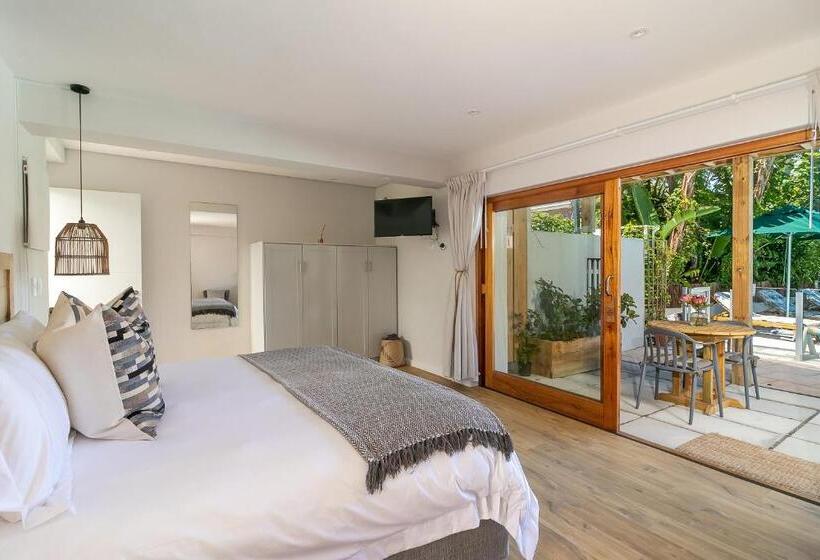 بنسيون In Toto Retreat   Garden Route