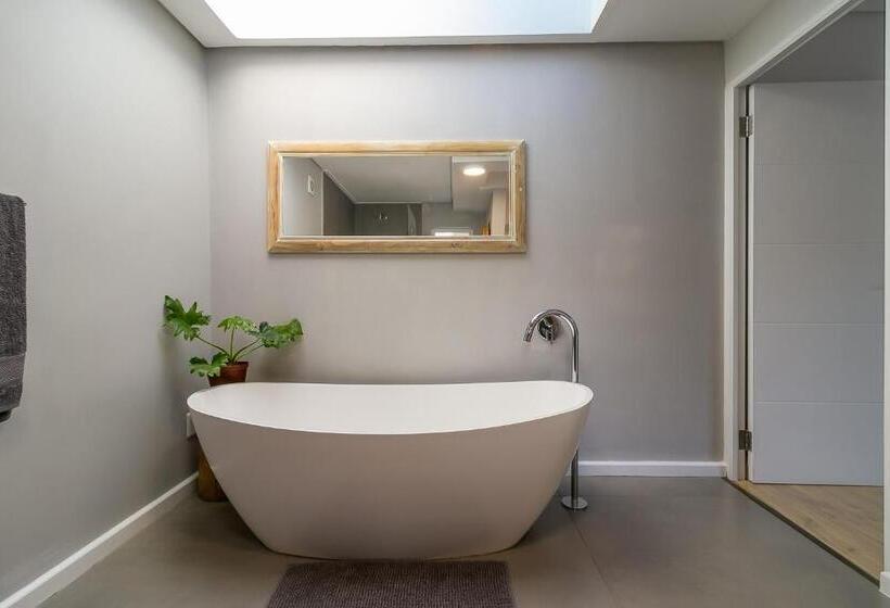 بنسيون In Toto Retreat   Garden Route