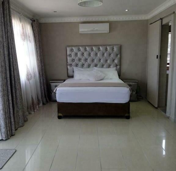 פנסיון La Saville Bnb