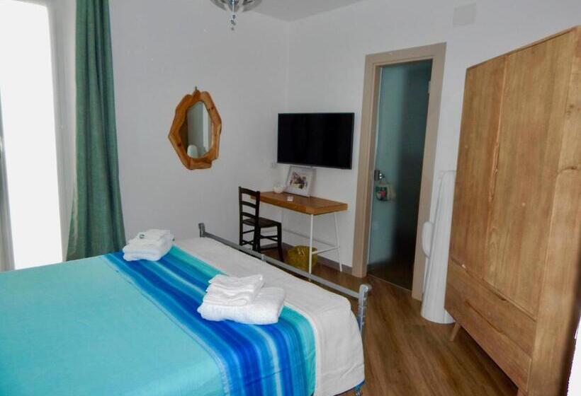 پانسیون Le Giüe