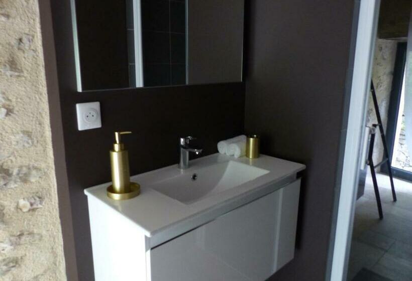 Пансион Les Jardins Sauvages