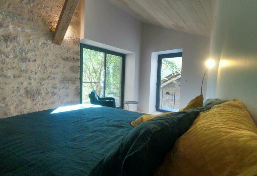 Пансион Les Jardins Sauvages