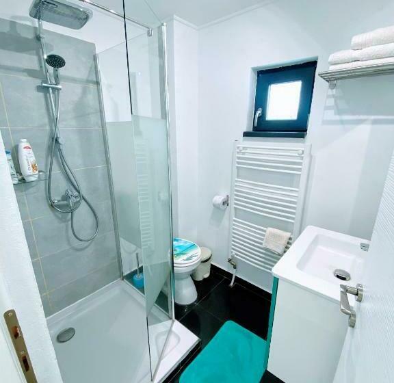 ペンション Noah River House