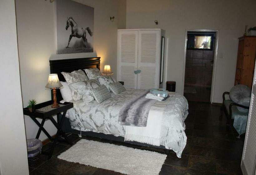 Пансион Panda S Guest Cottages