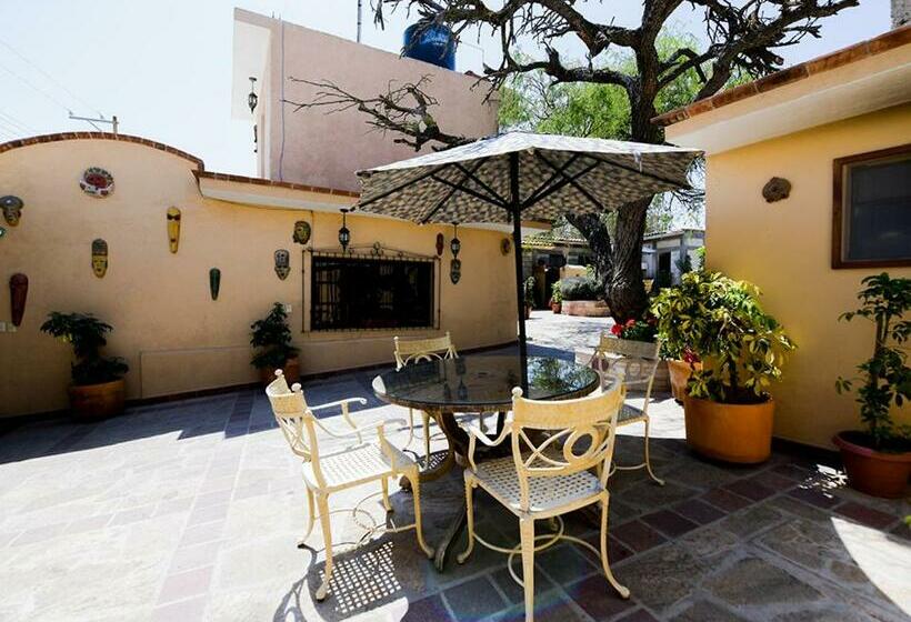 بنسيون Posada Las Reynas By Rotamundos