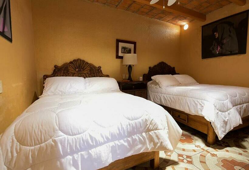 بنسيون Posada Las Reynas By Rotamundos