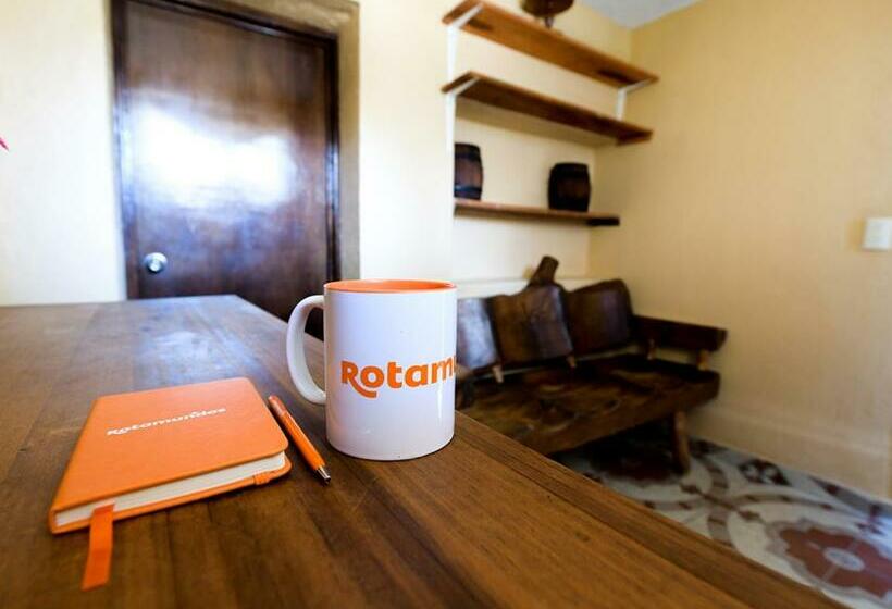 بنسيون Posada Las Reynas By Rotamundos