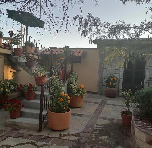 بنسيون Posada Las Reynas By Rotamundos