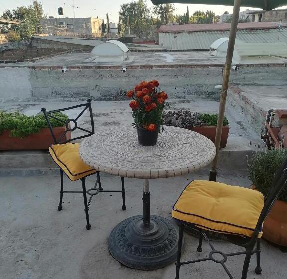 بنسيون Posada Las Reynas By Rotamundos