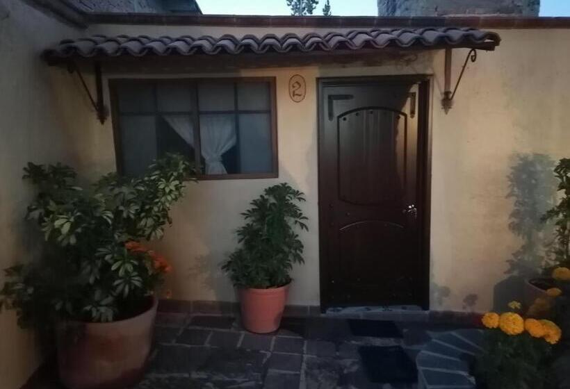 بنسيون Posada Las Reynas By Rotamundos