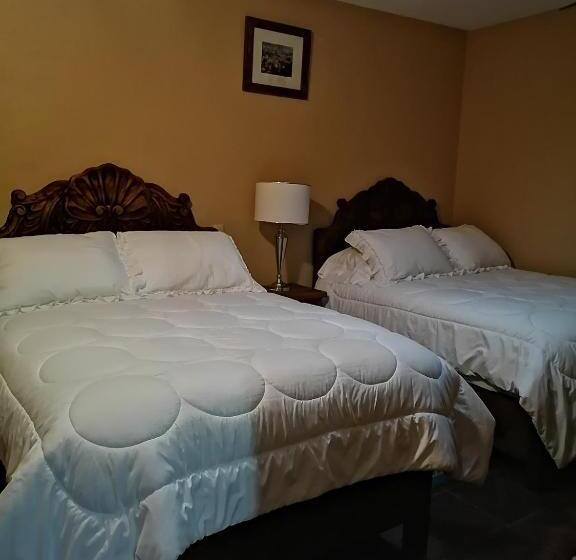 بنسيون Posada Las Reynas By Rotamundos