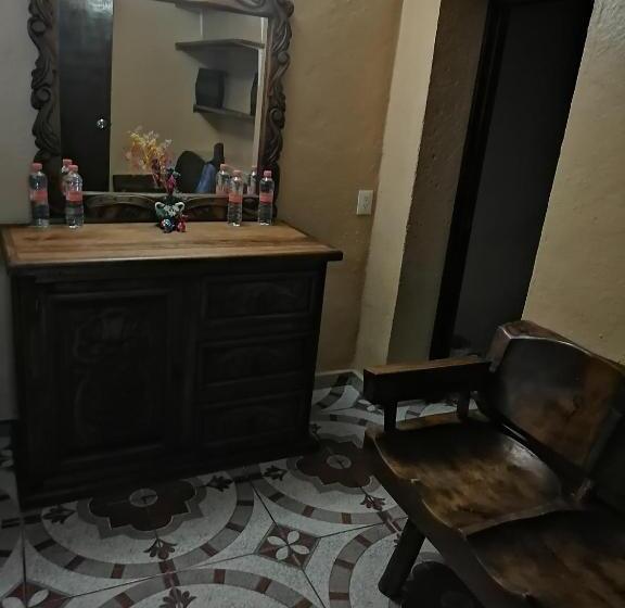 بنسيون Posada Las Reynas By Rotamundos