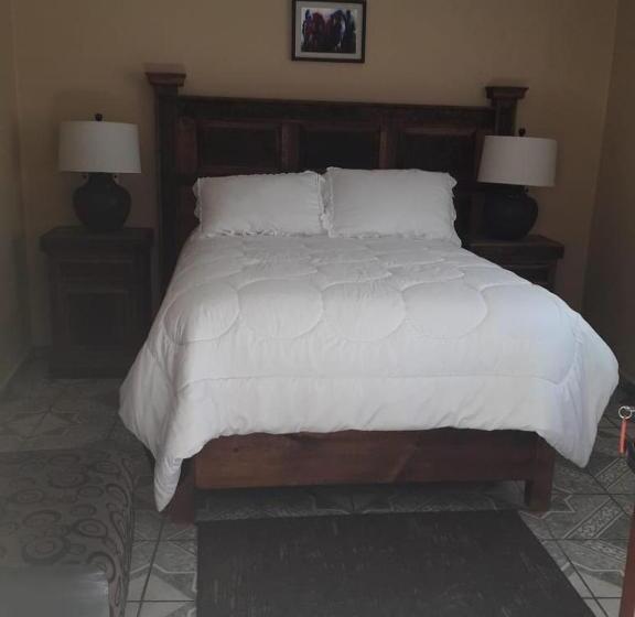 بنسيون Posada Las Reynas By Rotamundos