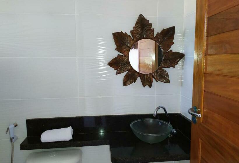 بنسيون Recanto Das Folhas