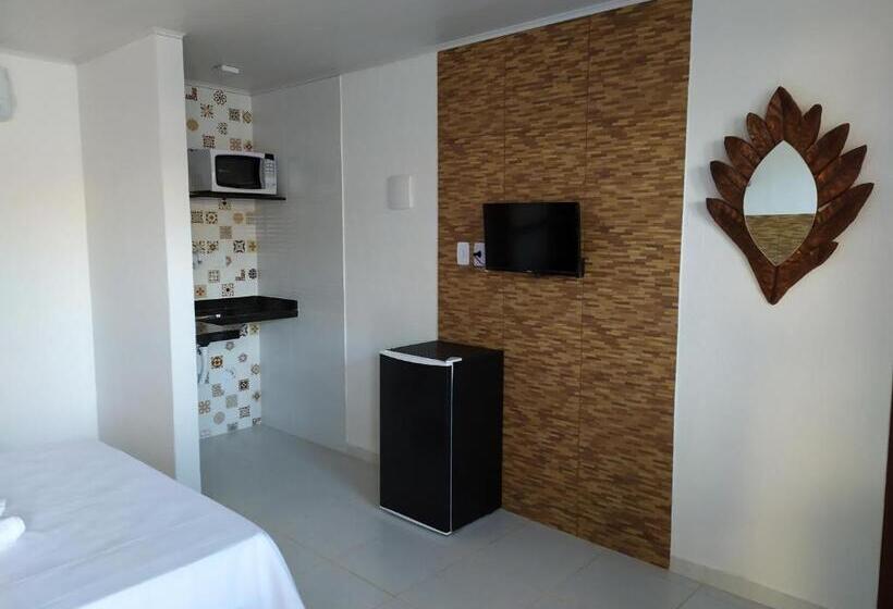 بنسيون Recanto Das Folhas