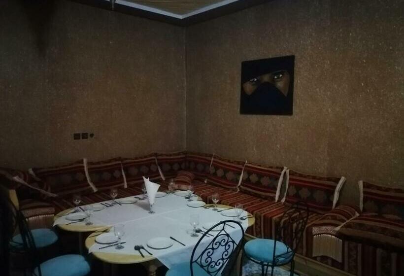 ペンション Riad Fennec Sahara