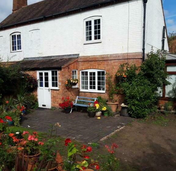 بنسيون Rosedale Cottage