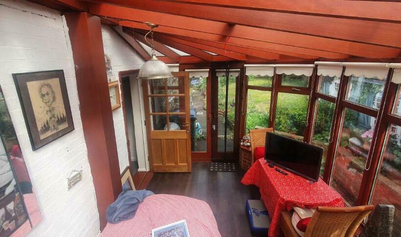 بنسيون Rosedale Cottage