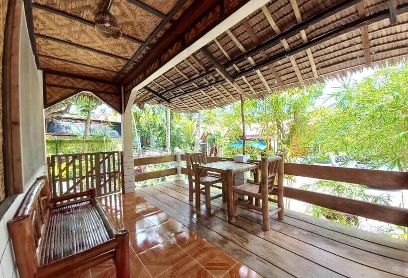 پانسیون Sambag Hideaway Bungalows