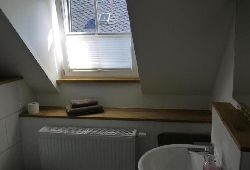 膳宿费 Schlössje